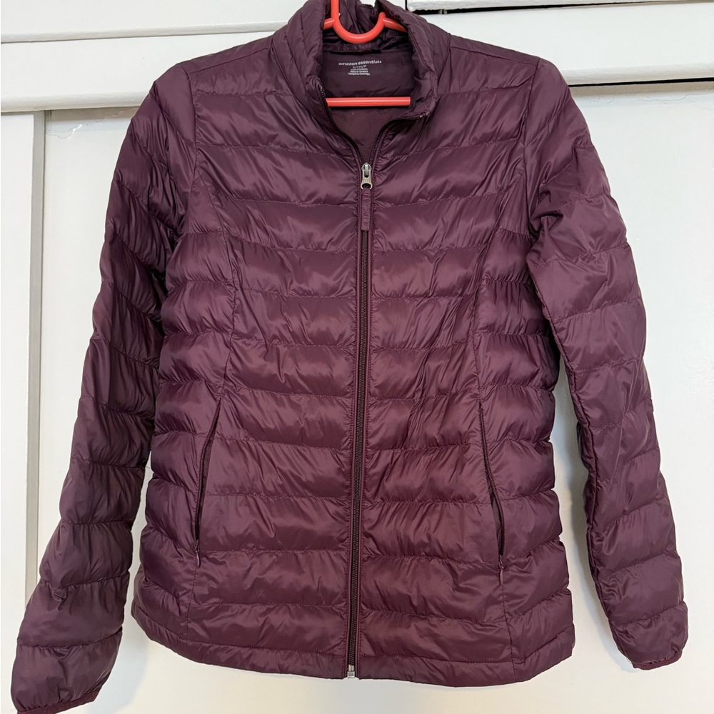 Amazon Essentials Quilted Puffer Jacket in Plum